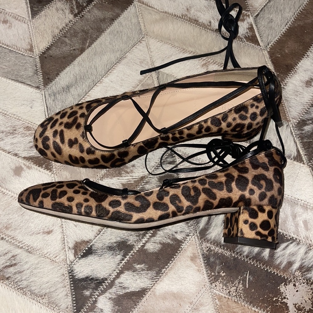 Shoes - Picture 2 of 4